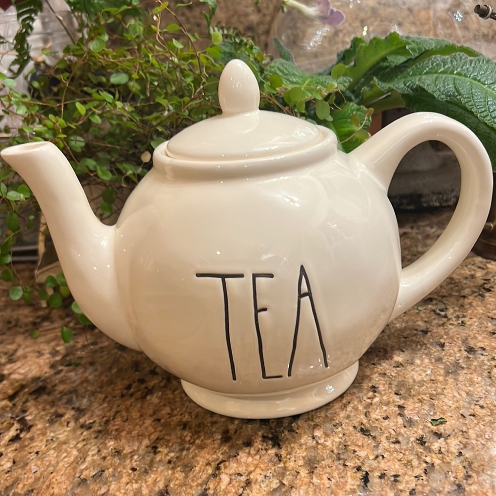 RAE DUNN TEA KETTLE